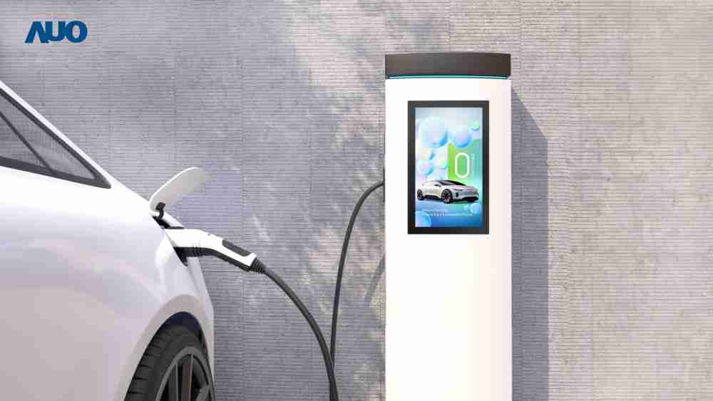 友達〝EVSE車用充電樁解決方案〞專為電動汽車充電樁設計，，具有高亮度、、克服戶外艱難環境的耐溫、、耐紫外線等特性，，，並搭載散熱性及擴充性強的高效能工業電腦，，，，可實現人機互動訴求，，如資訊顯示、、、支付等應用