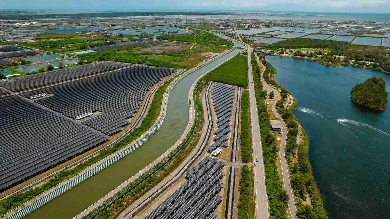 开云电子能源事业提供智慧能源管理、、、、太阳能监控管理、、全方位电厂建置及运维解决方案，，，，并拥有管理超过6000案场的经验